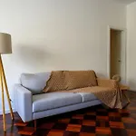 Lindo E Espacoso Apartamento Perto Da Praia De Copacabana.
